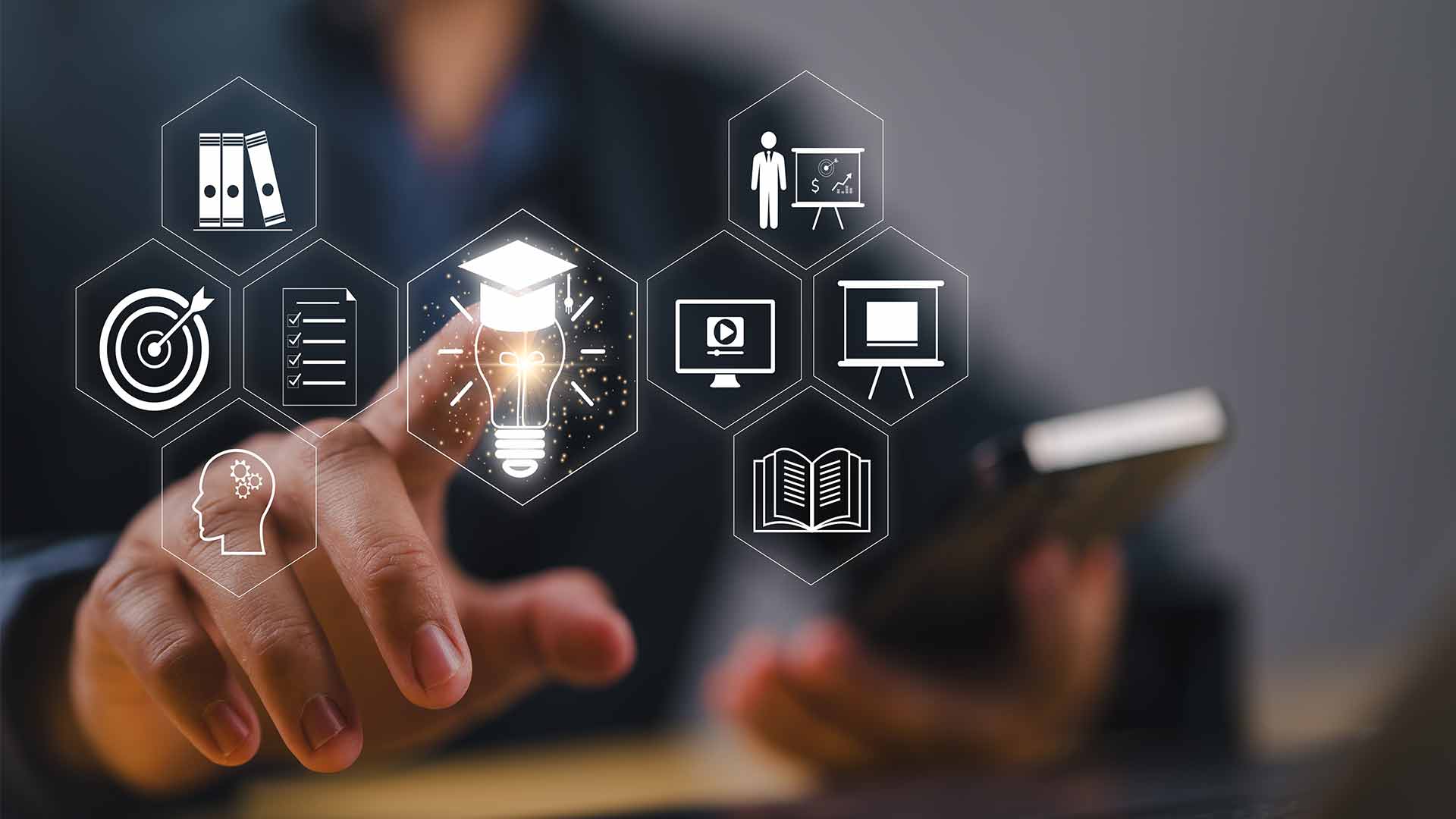 7 Effective Training Delivery Methods for Enhanced Learning