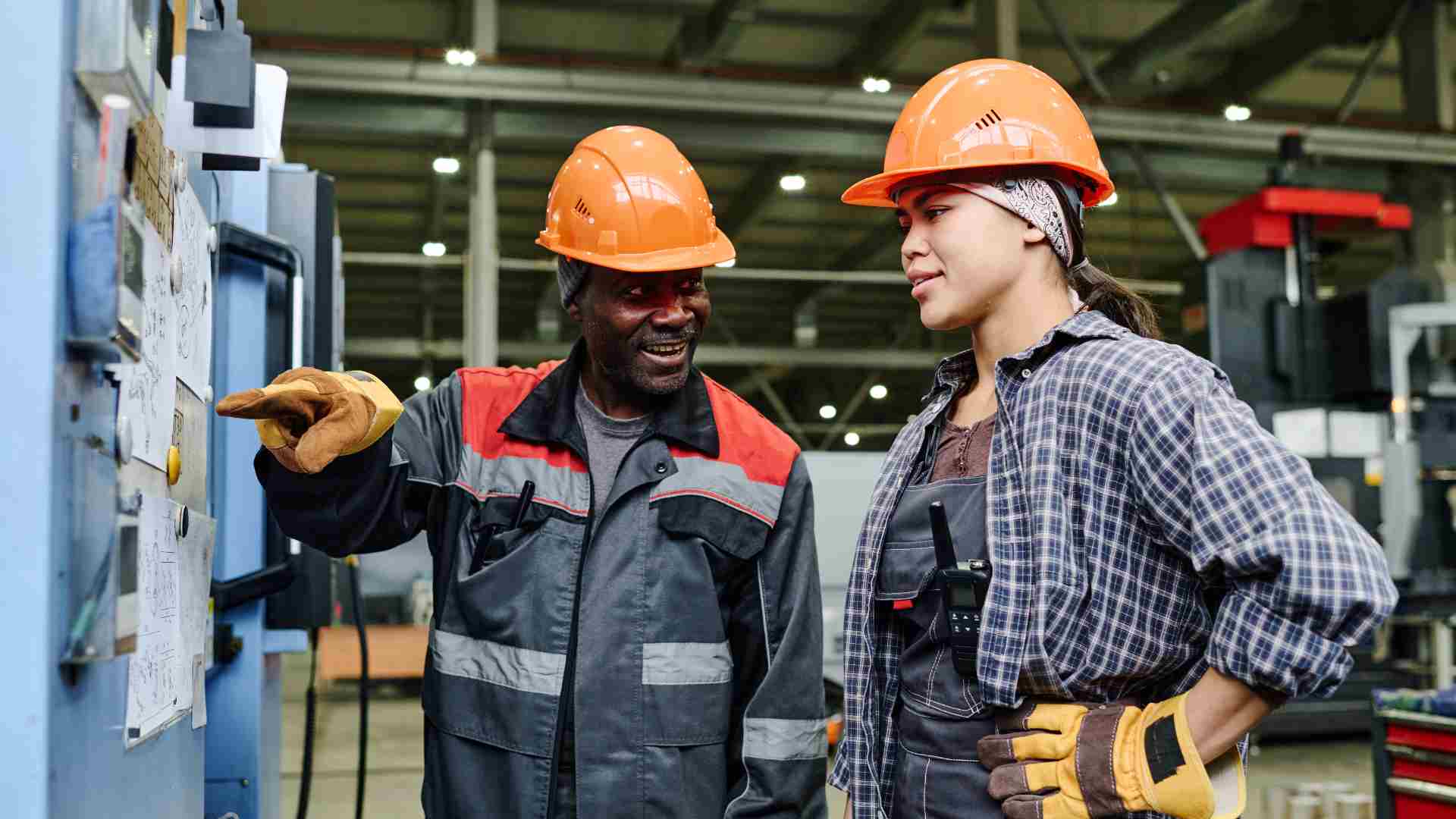 AI in Manufacturing: Transforming the Workforce Through Advanced Training AI in Manufacturing Transforming the Workforce Through Advanced Training